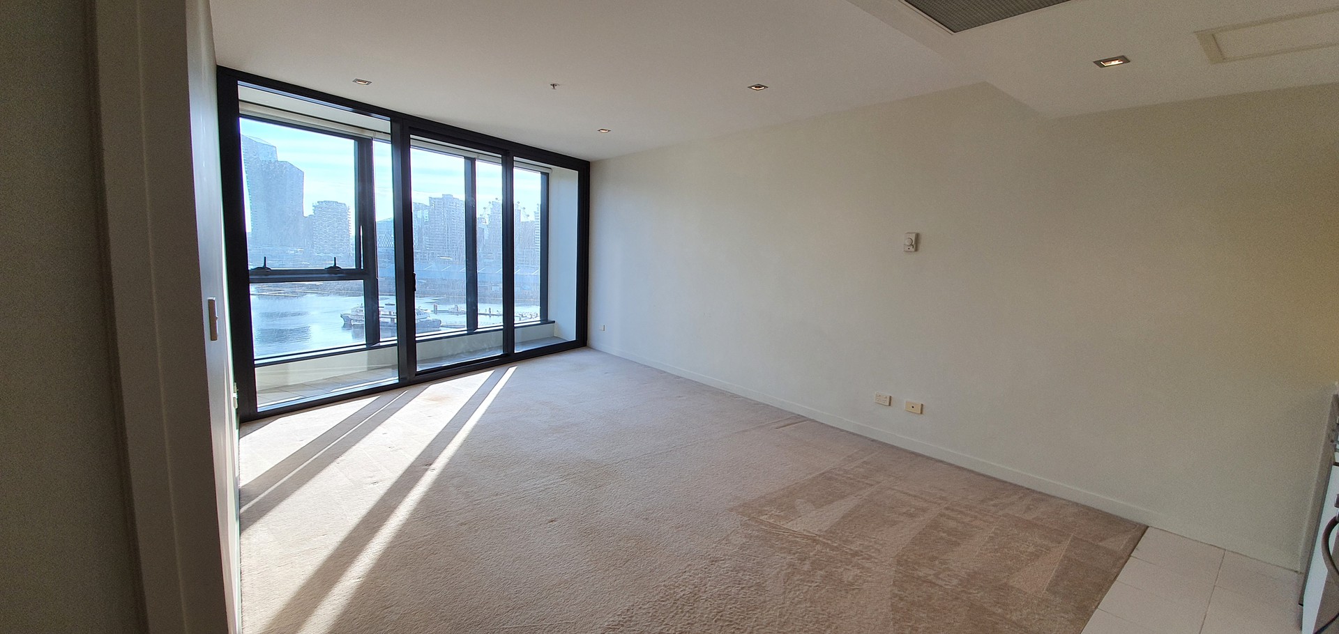 1002/100 Harbour Esplanade, Docklands, VIC 3008 - Thumbnail 1 - 21/02/2023