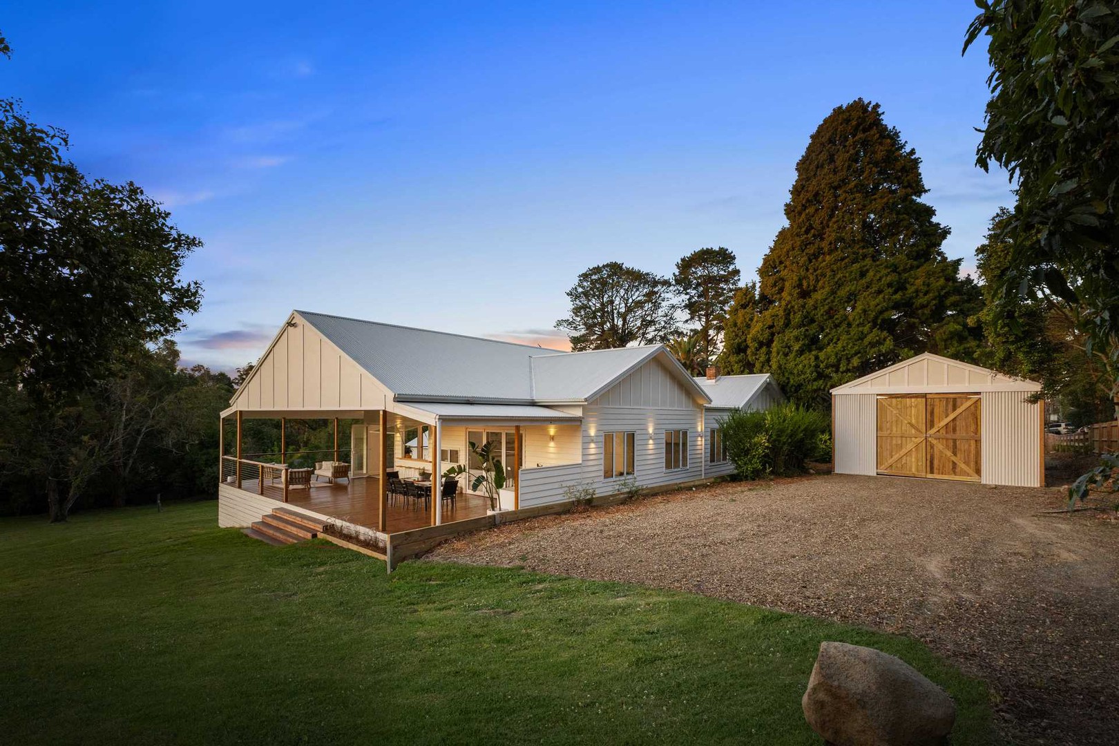 1004 Mount Dandenong Tourist Road, Montrose, VIC 3765 - Thumbnail 2 - 14/02/2024