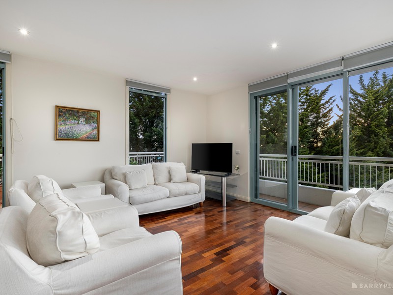 1005/2 Sovereign Point Court, Doncaster, VIC 3108 - Image - 27/01/2026