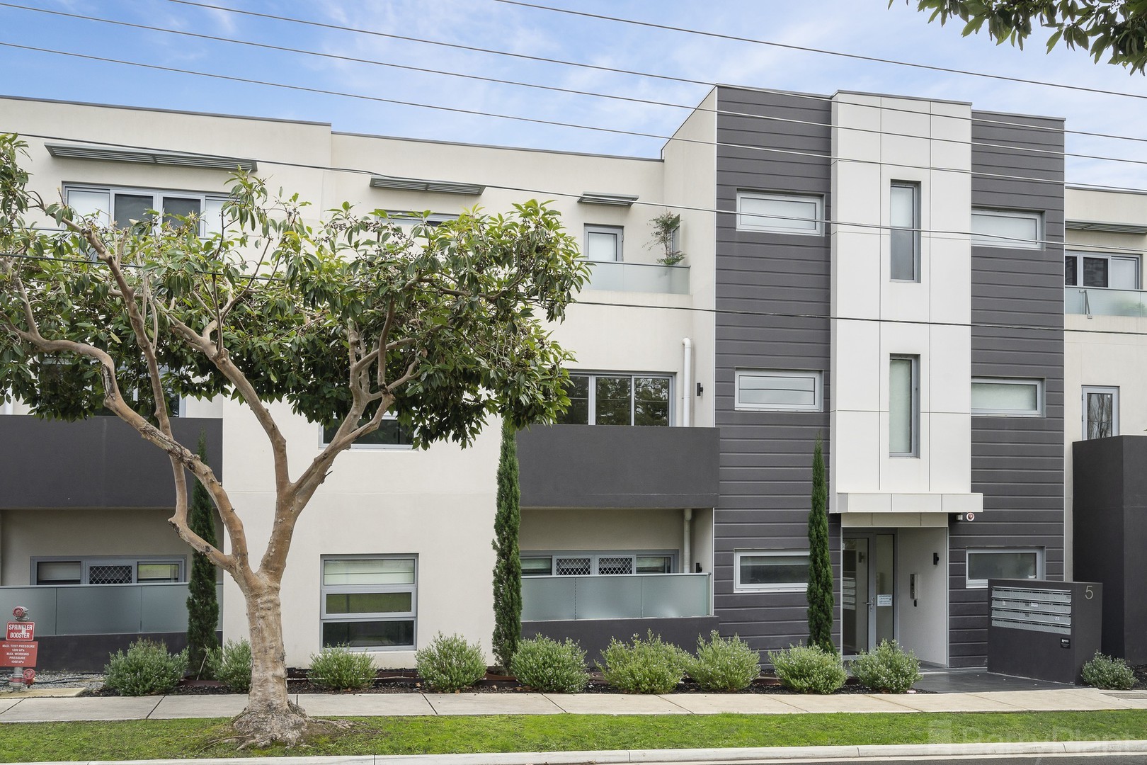 101/5 Sherbrook Avenue, Ringwood, VIC 3134, Ringwood - Thumbnail 2