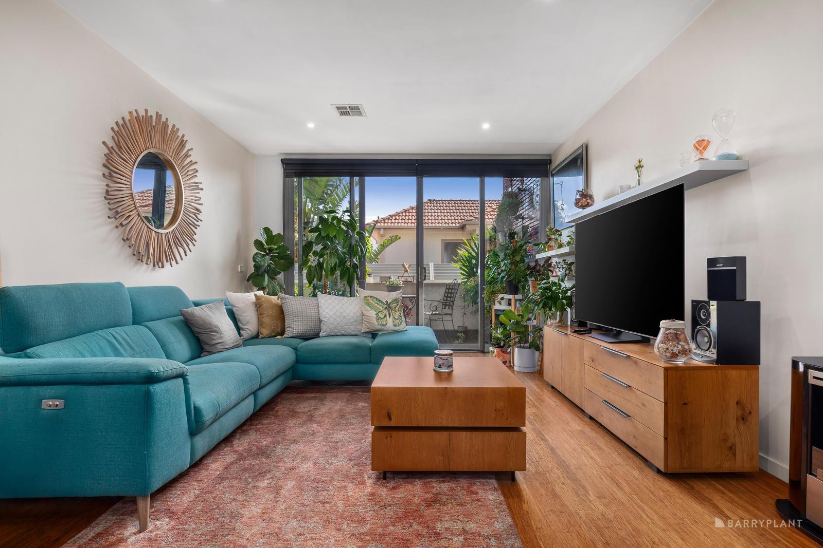 101/927 Doncaster Road, Doncaster East, VIC 3109, Doncaster East - Thumbnail 2