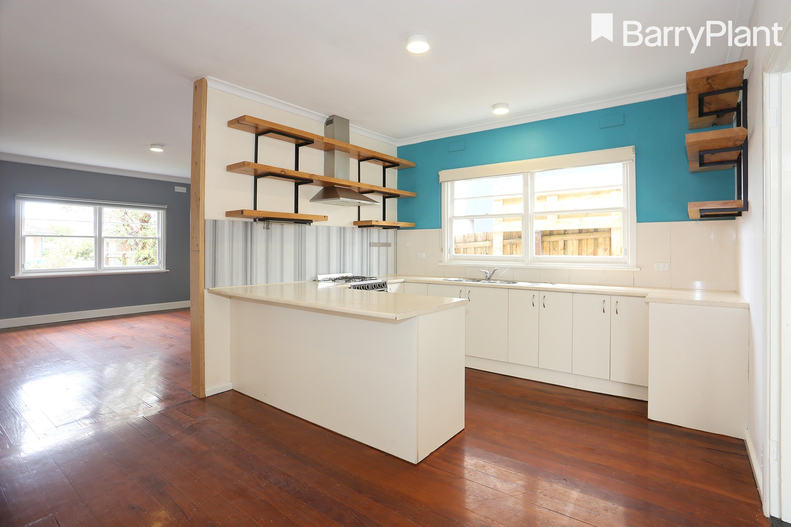 101 Beach Street, Frankston, VIC 3199 - Thumbnail 2 - 18/06/2024