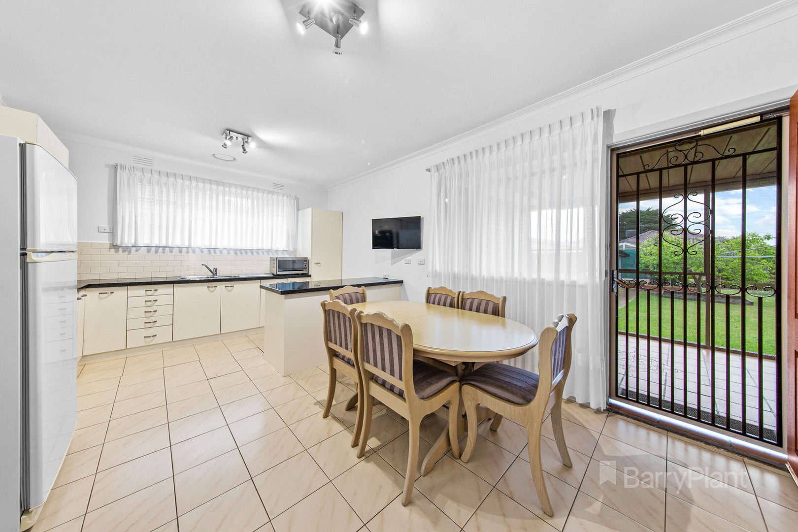 101 Clarke Avenue, St Albans, VIC 3021, St Albans - Thumbnail 5