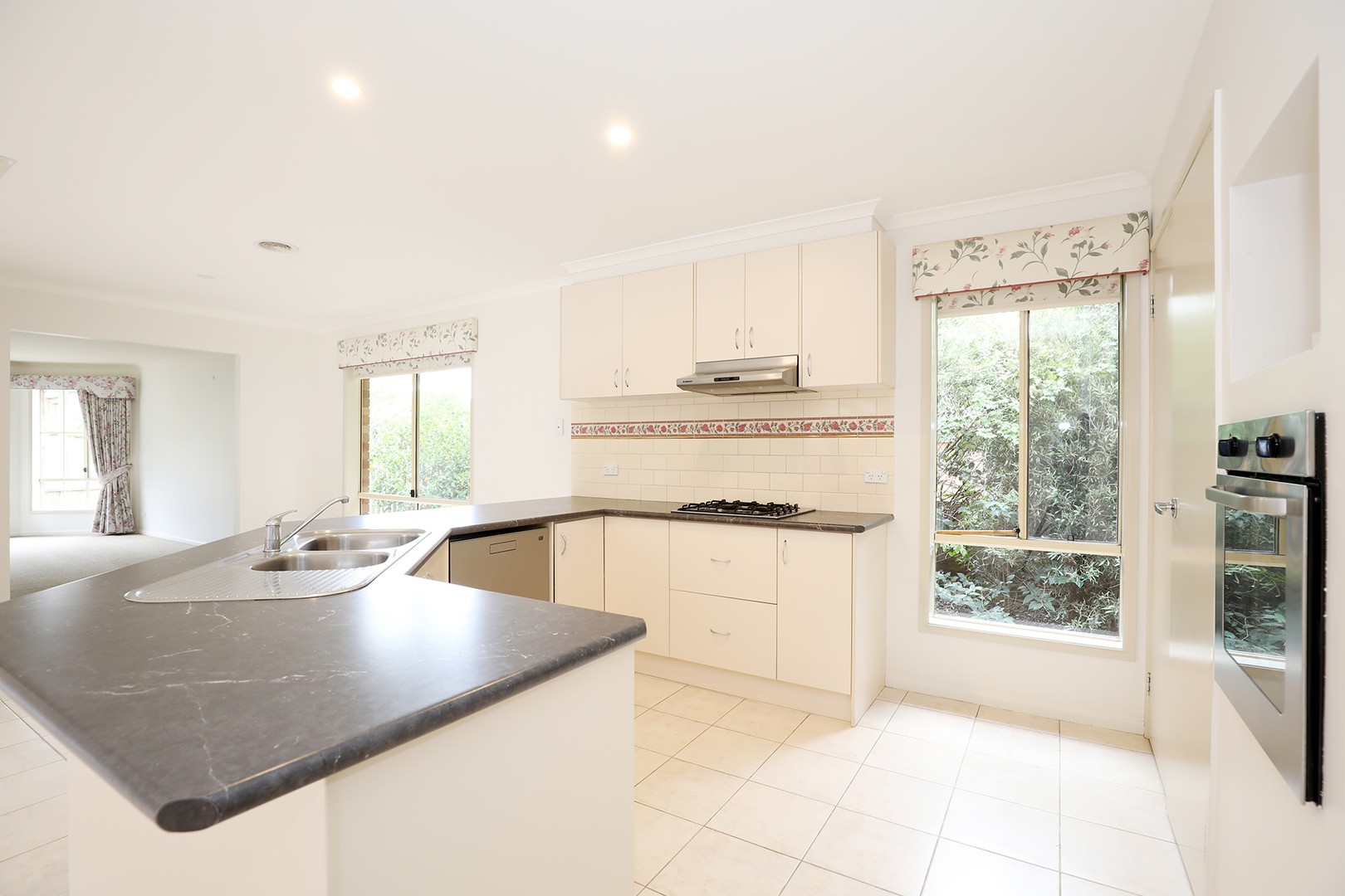 101 Marisa Crescent, Berwick, VIC 3806, Berwick - Thumbnail 4