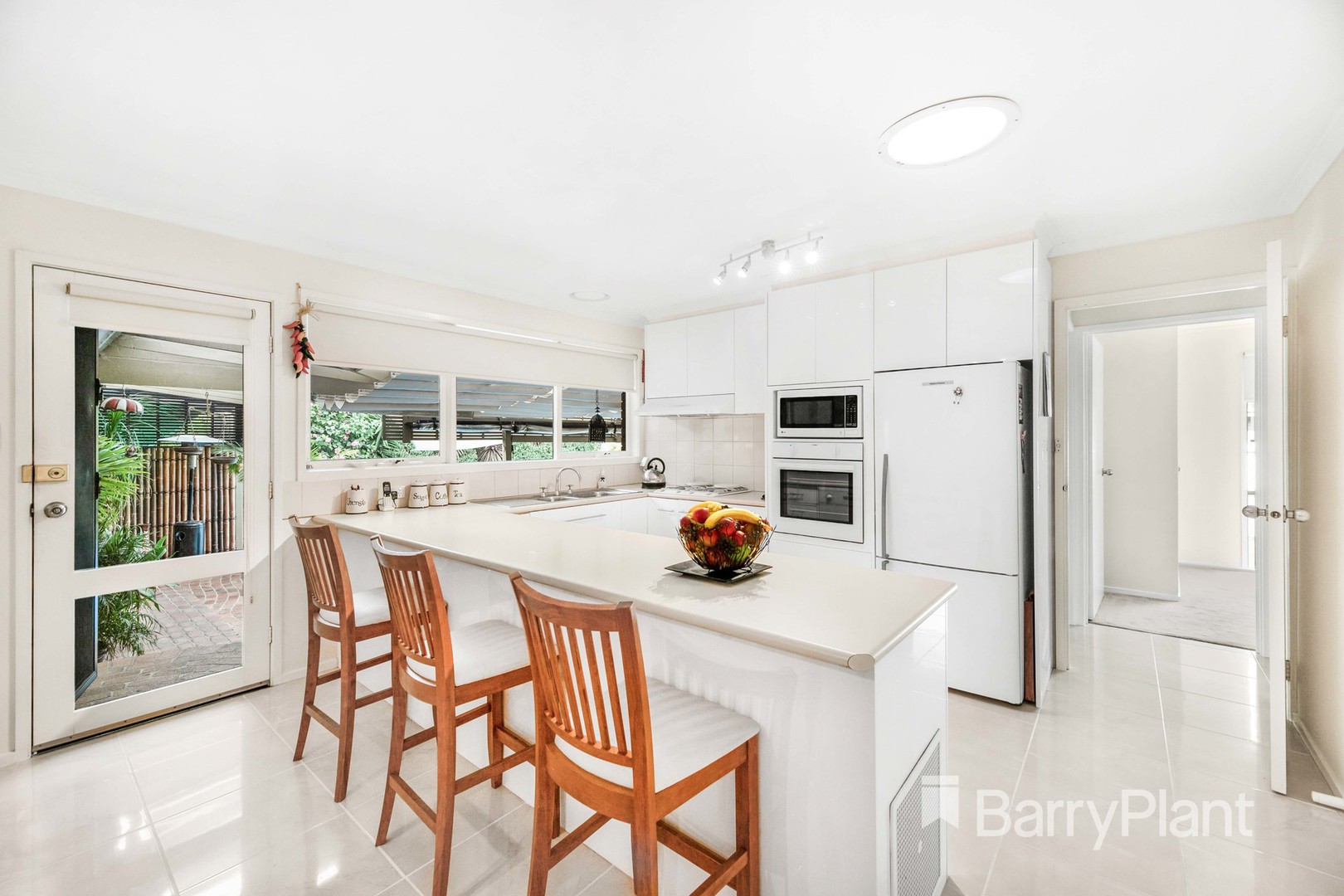 101 Mowbray Drive, Wantirna South, VIC 3152, Wantirna South - Thumbnail 3