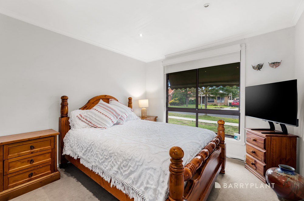 101 Redleap Avenue, Mill Park, VIC 3082, Mill Park - Thumbnail 6