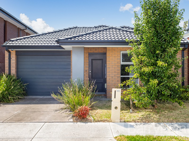 101 Sunnybank Drive, Point Cook, VIC 3030 - Image - 18/08/2026