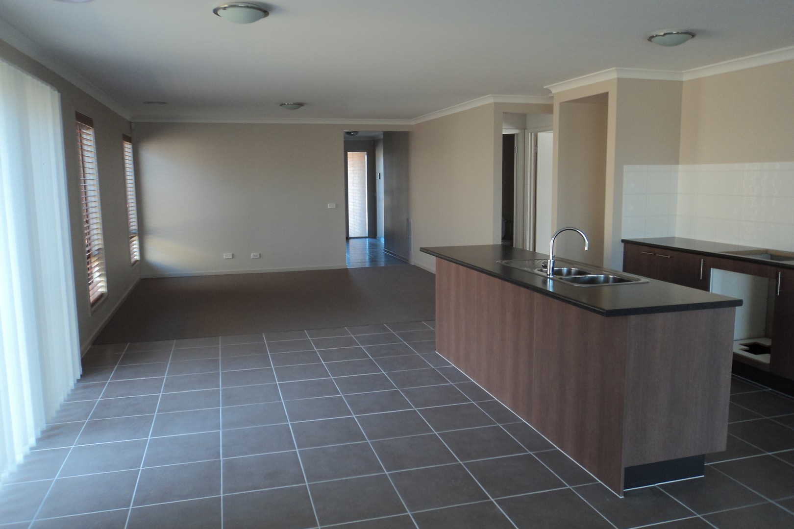 101 Tristania Drive, Point Cook, VIC 3030, Point Cook - Thumbnail 4