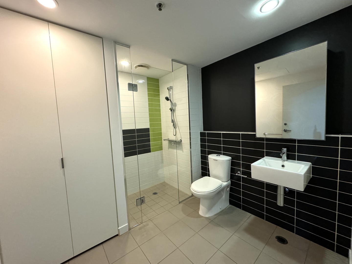 1011/815 Bourke Street, Docklands, VIC 3008, Docklands - Thumbnail 6