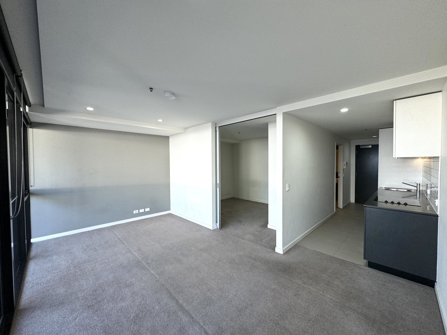 1011/815 Bourke Street, Docklands, VIC 3008 - Thumbnail 1 - 16/04/2025