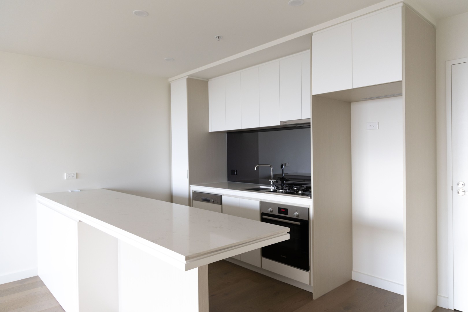 1015/600 Doncaster Road, Doncaster, VIC 3108 - Thumbnail 1 - 05/05/2026