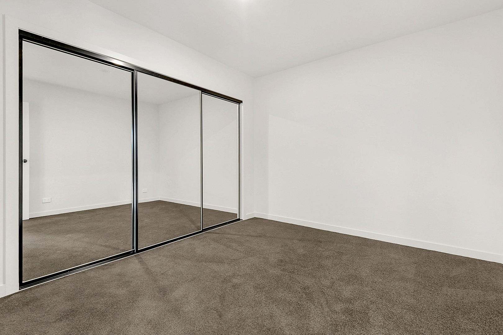 102/2 Fortitude Drive, Craigieburn, VIC 3064, Craigieburn - Thumbnail 3