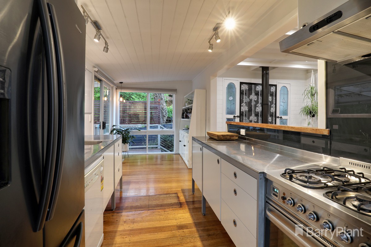102 David Hill Road, Monbulk, VIC 3793, Monbulk - Thumbnail 7