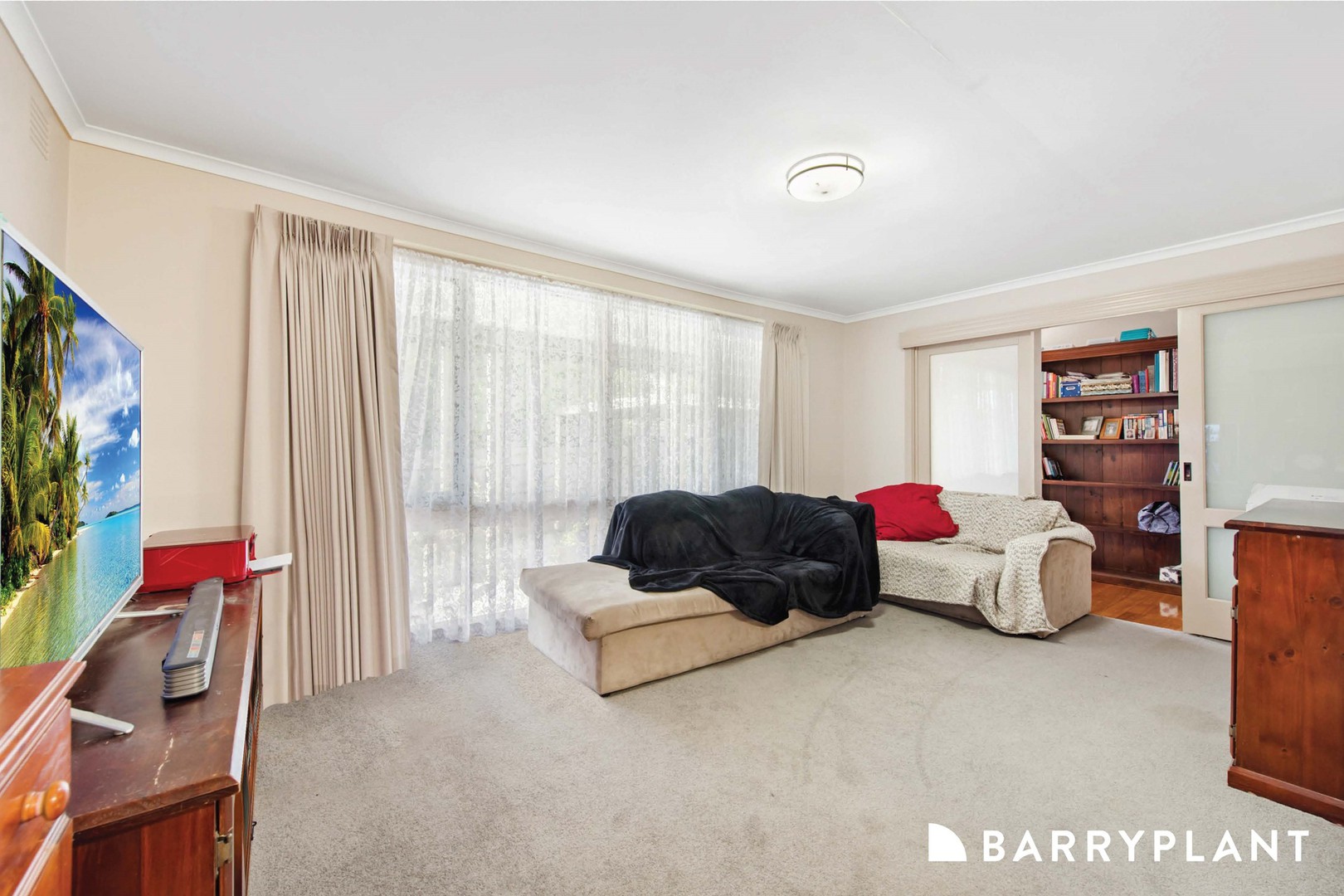 102 First Avenue, Melton South, VIC 3338 - Thumbnail 2 - 25/03/2025