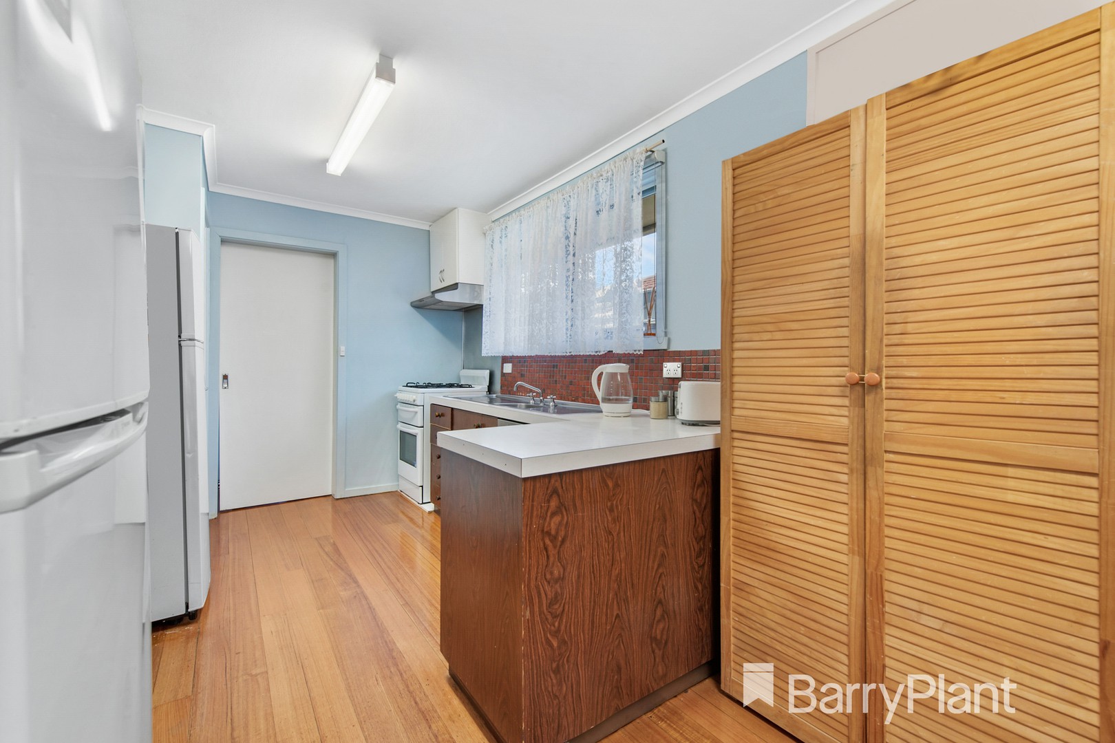 102 First Avenue, Melton South, VIC 3338, Melton South - Thumbnail 4