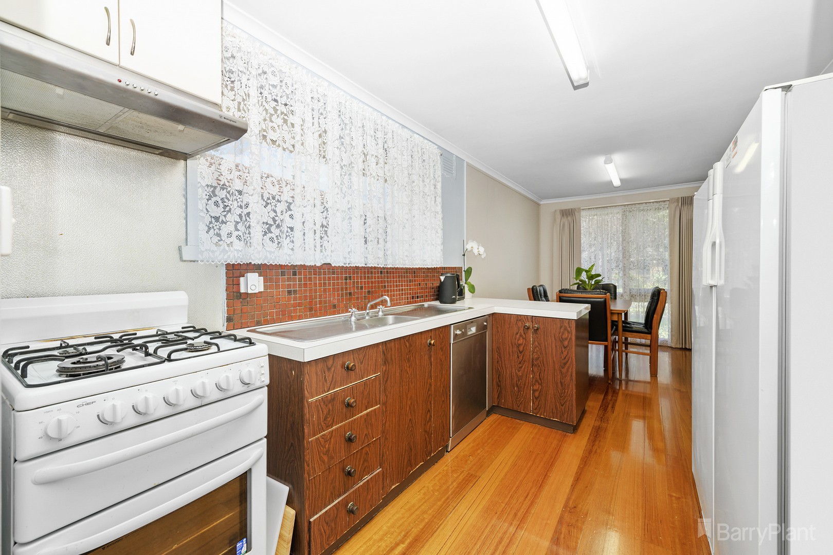 102 First Avenue, Melton South, VIC 3338, Melton South - Thumbnail 5