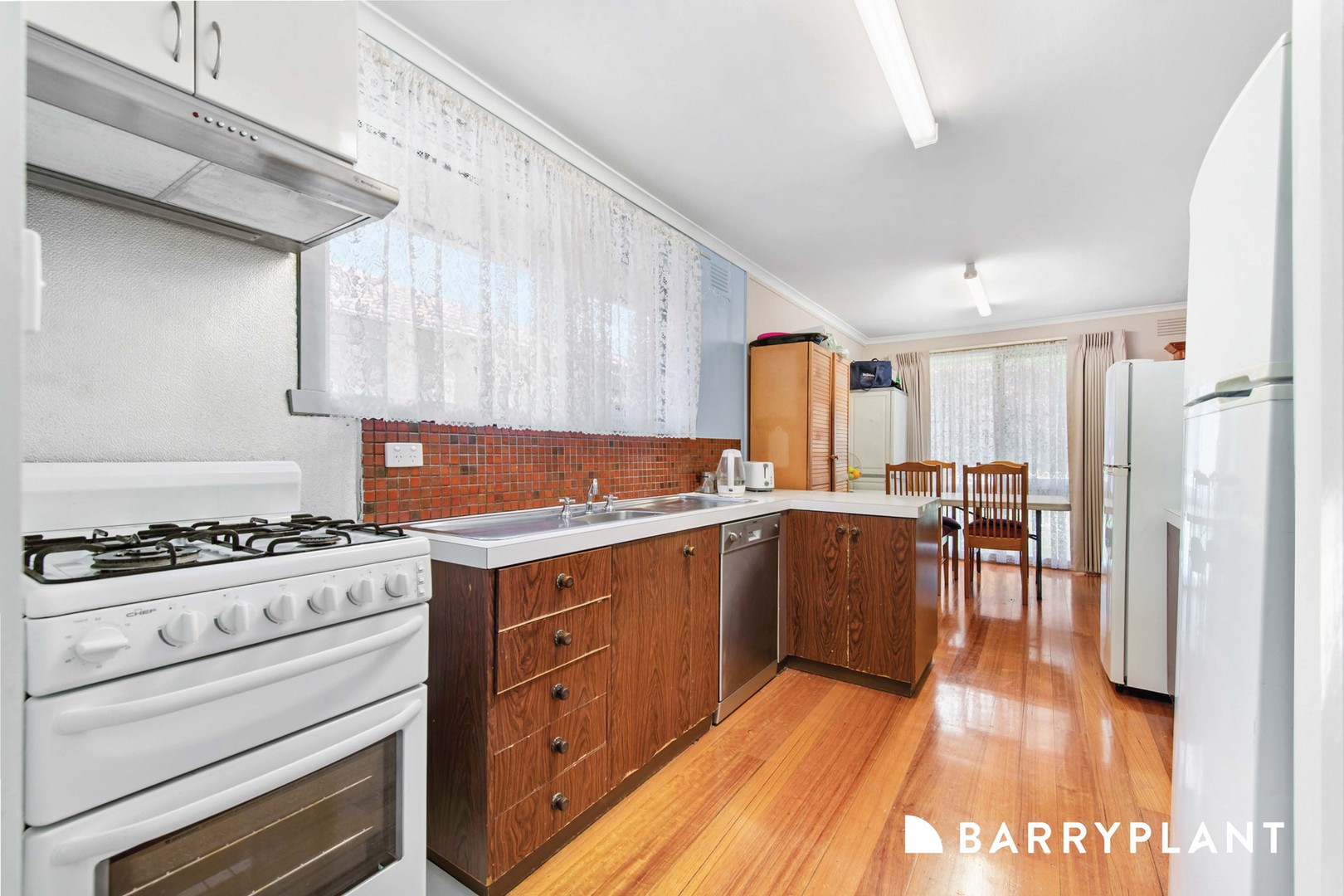102 First Avenue, Melton South, VIC 3338, Melton South - Thumbnail 6