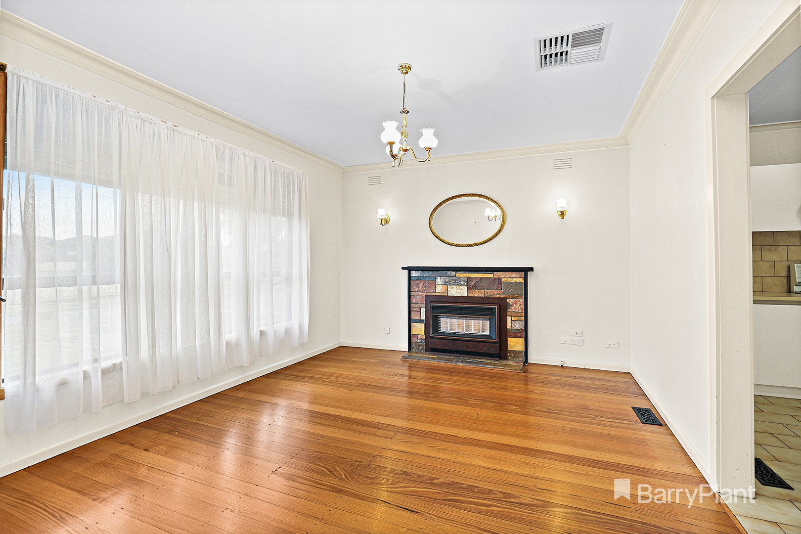 102 Gowrie StreetGlenroy, VIC 3046, Glenroy - Thumbnail 2