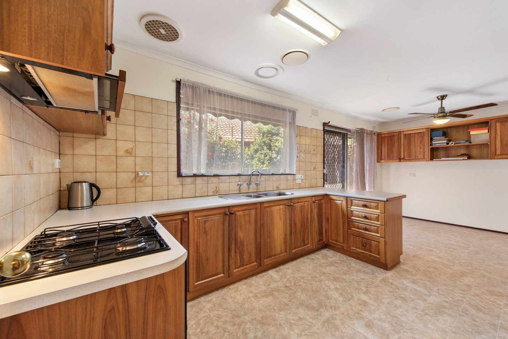 102 South Ring Road, Werribee, VIC 3030, Werribee - Thumbnail 5