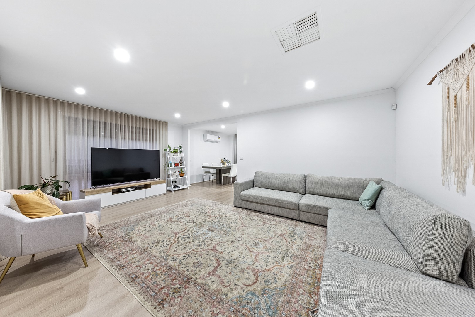 102 Tamar Drive, Deer Park, VIC 3023, Deer Park - Thumbnail 2