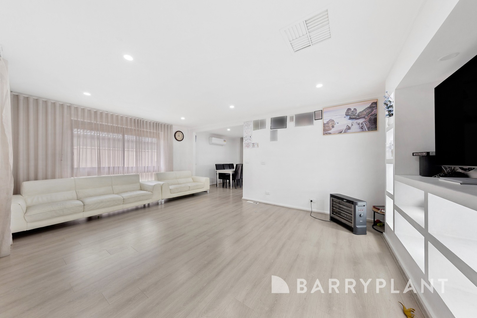 102 Tamar Drive, Deer Park, VIC 3023, Deer Park - Thumbnail 3