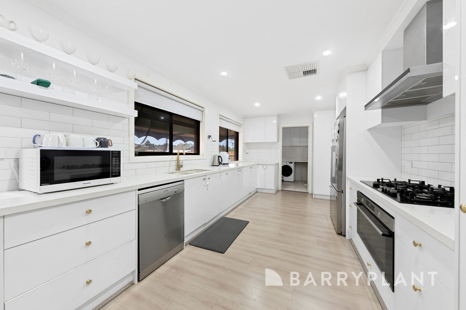 102 Tamar Drive, Deer Park, VIC 3023, Deer Park - Thumbnail 4