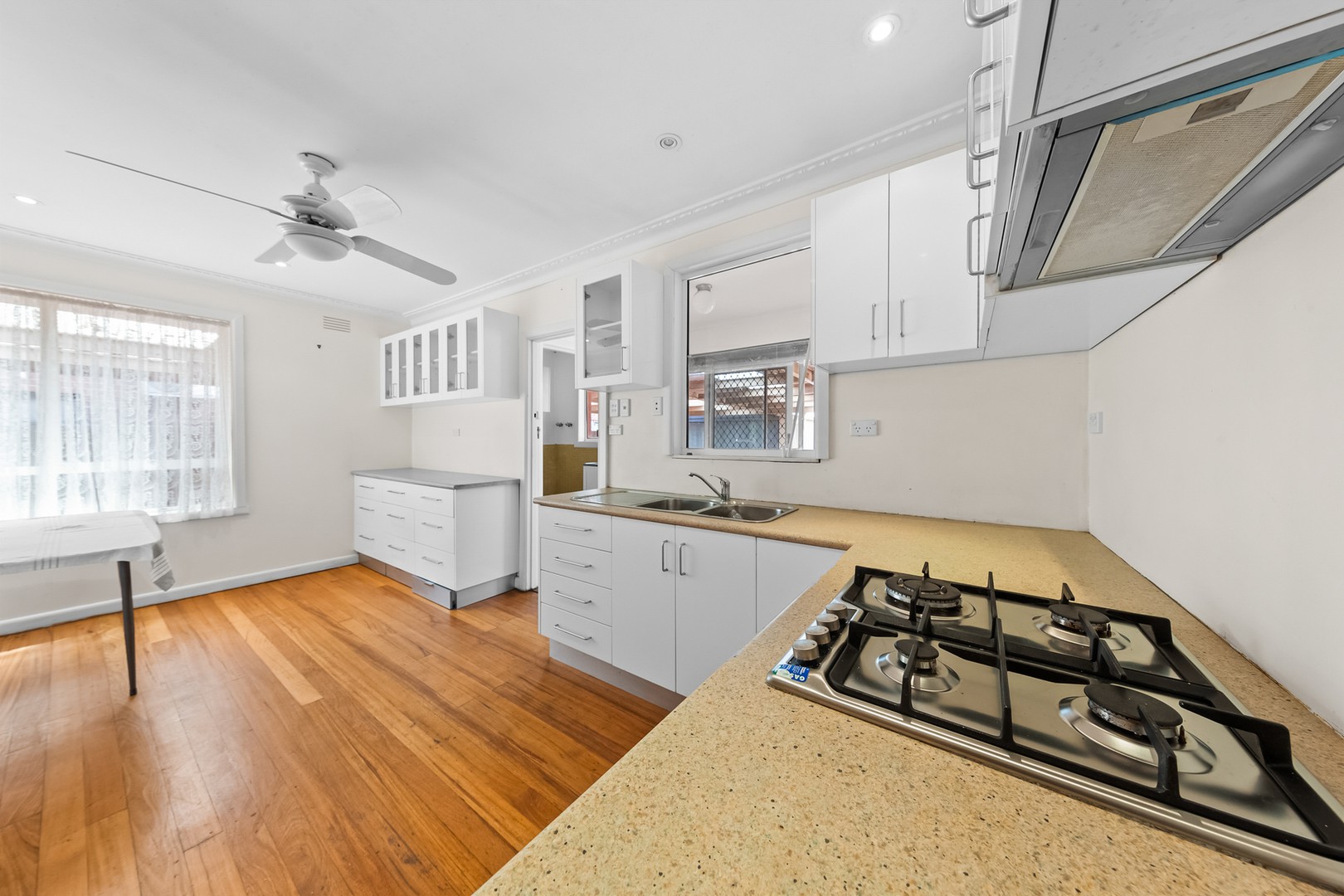 102 William Street, St Albans, VIC 3021, St Albans - Thumbnail 4