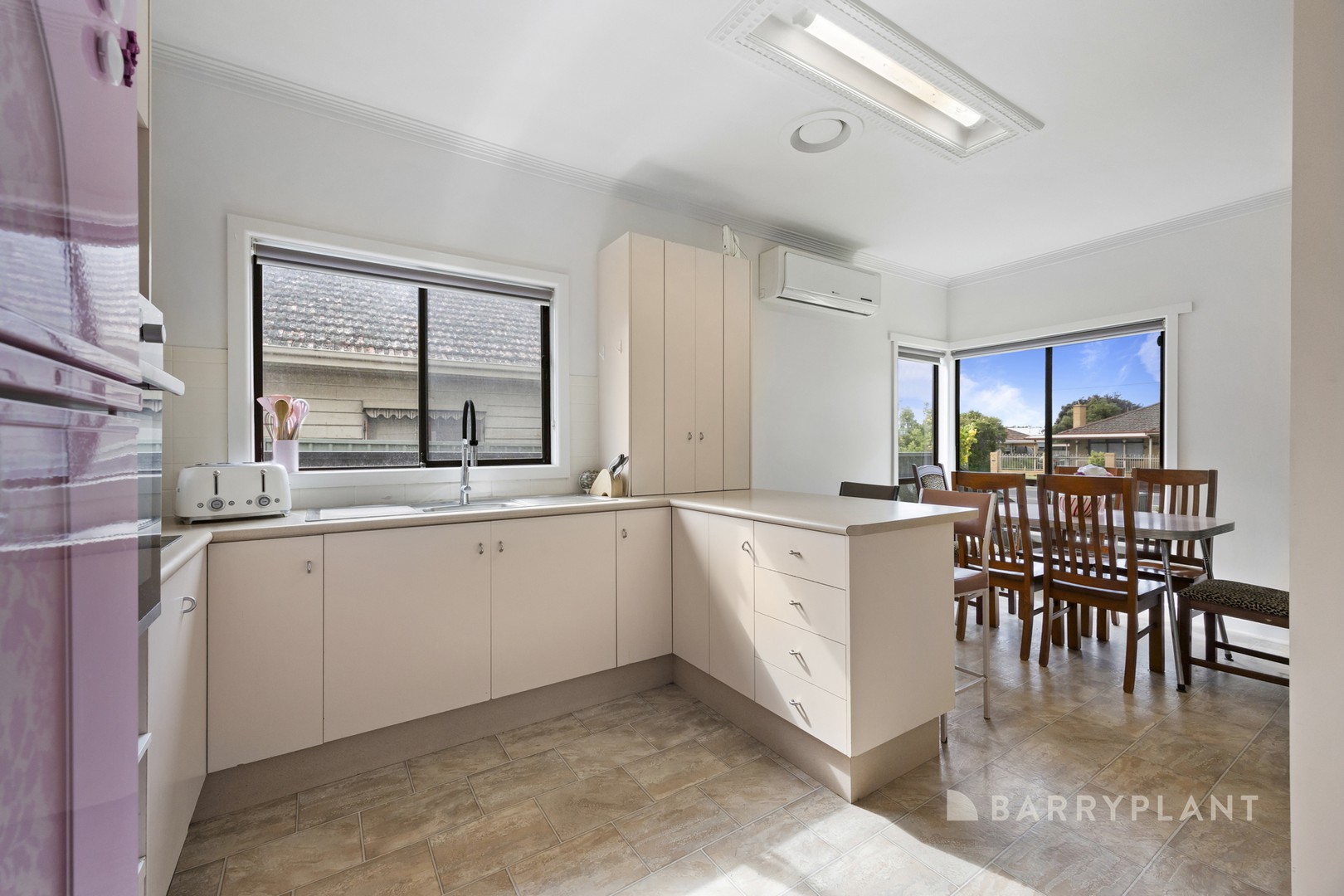 1020 Norman St, Wendouree, VIC 3355, Wendouree - Thumbnail 5