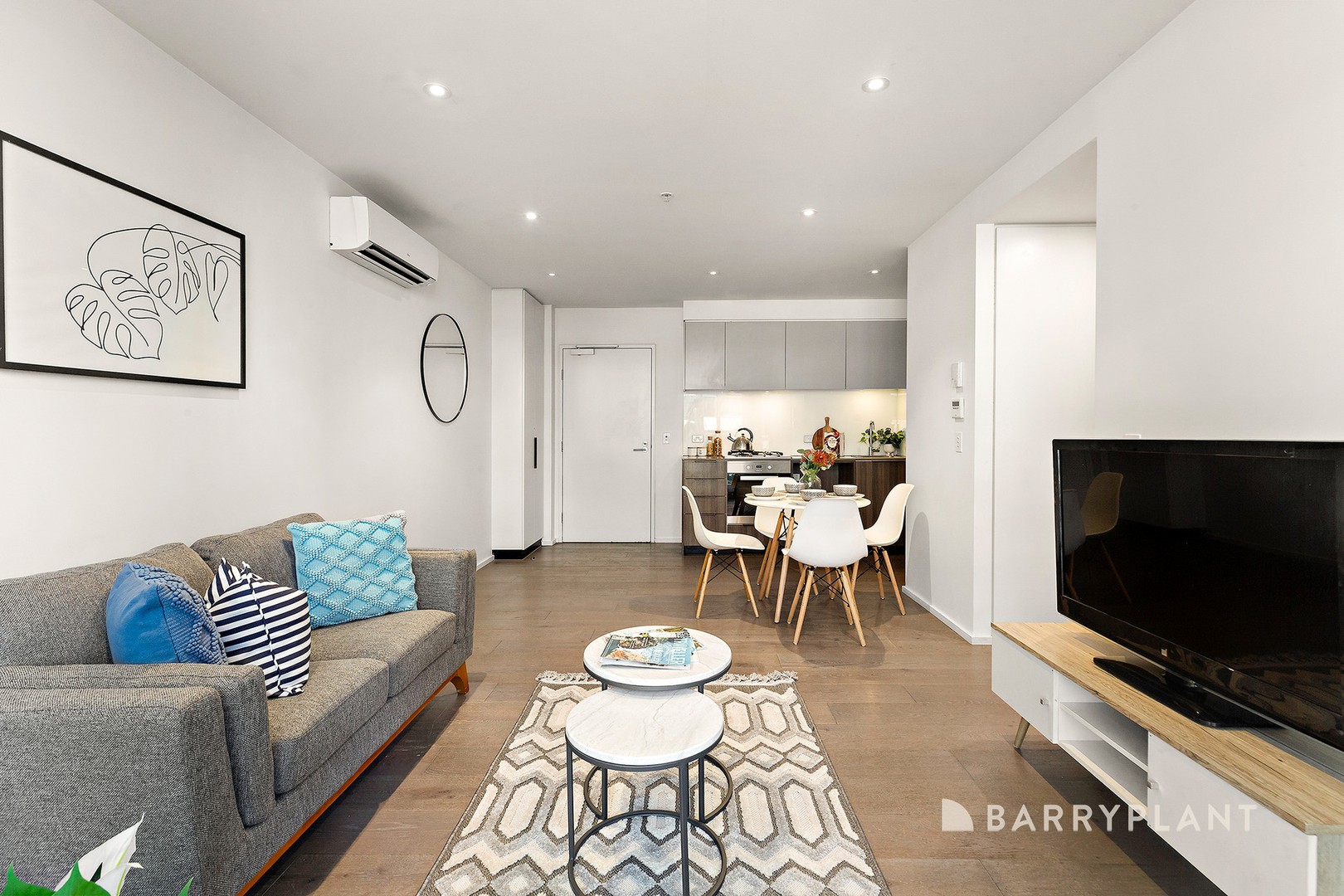 102W/888 Collins Street, Docklands, VIC 3008 - Thumbnail 2 - 11/01/2024