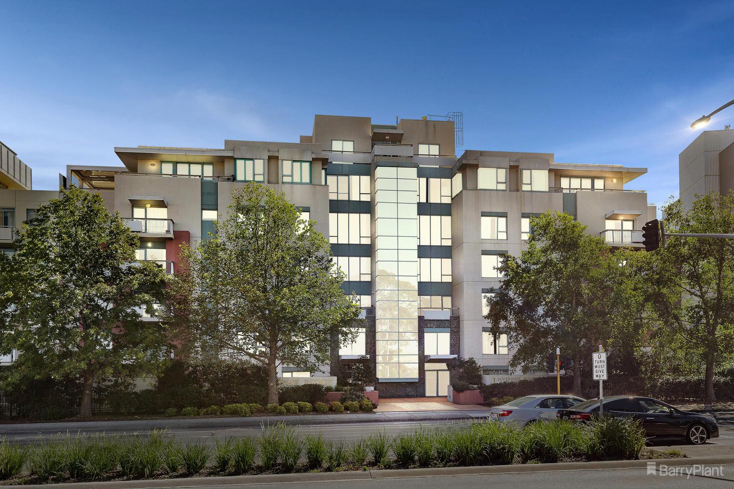103/1 Sovereign Point Court, Doncaster, VIC 3108, Doncaster - Thumbnail 2