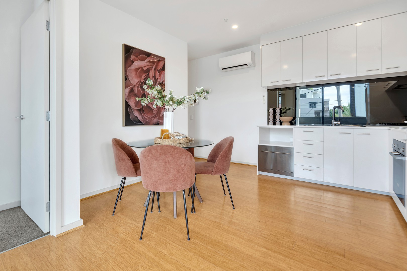 103/316 Pascoe Vale Road, Essendon, VIC 3040 - Thumbnail 2 - 02/04/2025