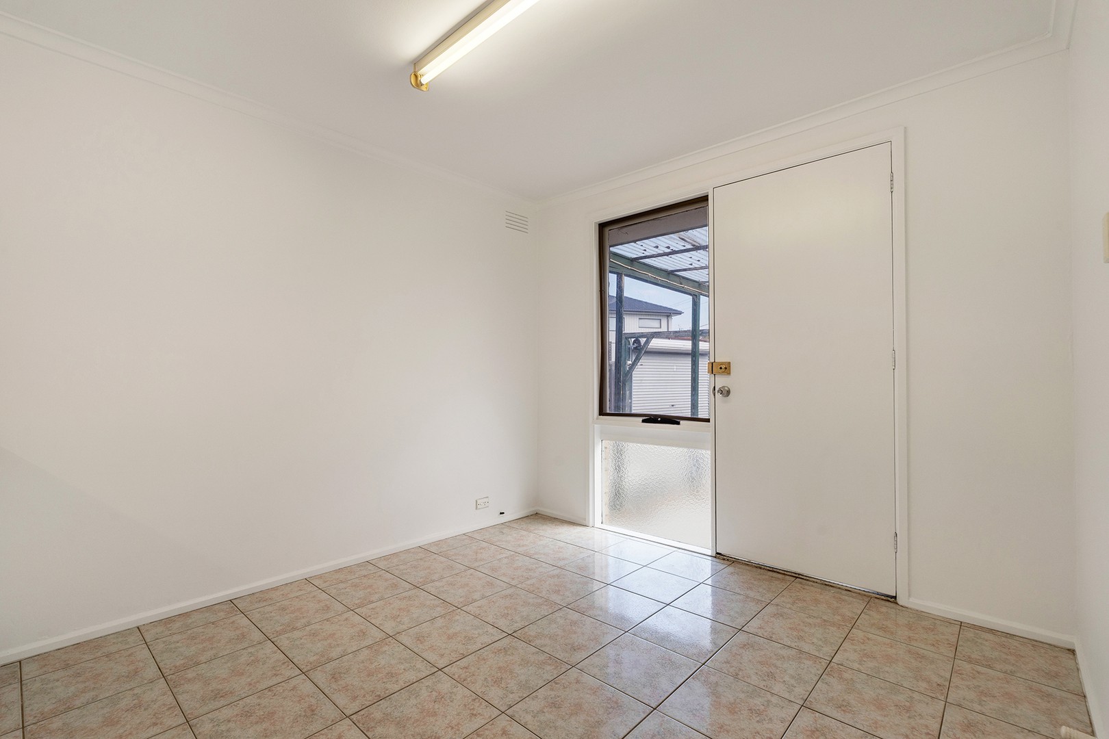 103 South Circular Road, Gladstone Park, VIC 3043, Gladstone Park - Thumbnail 6