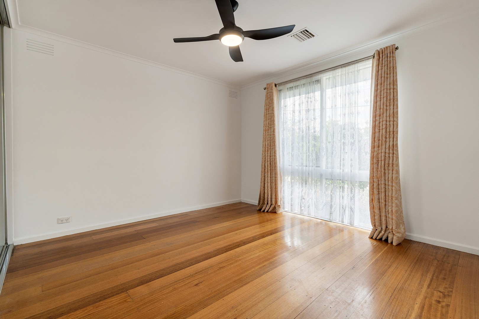 103 South Circular Road, Gladstone Park, VIC 3043, Gladstone Park - Thumbnail 7