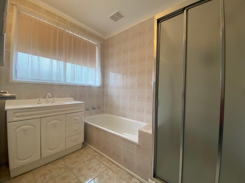103 South Circular Road, Gladstone Park, VIC 3043, Gladstone Park - Thumbnail 5