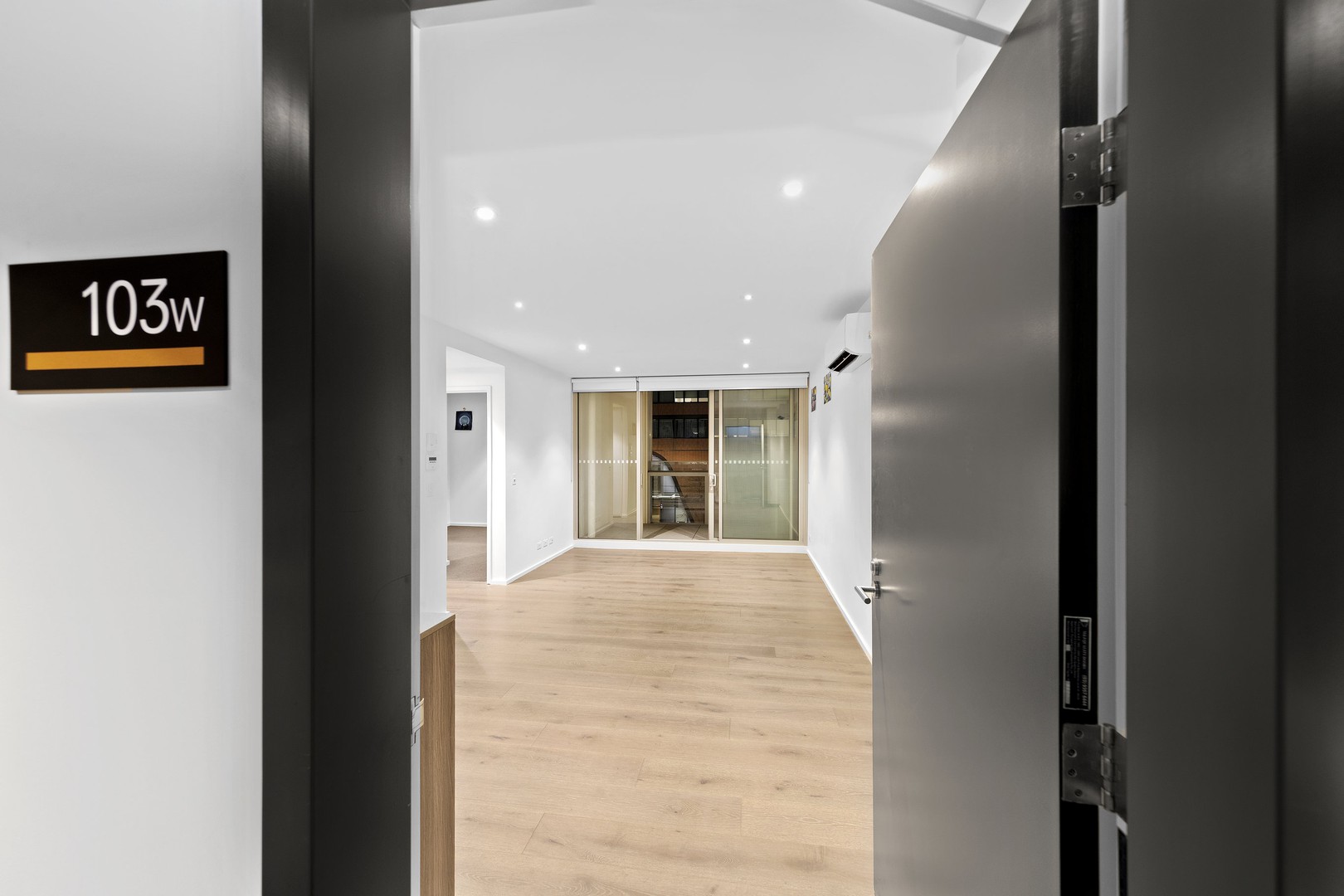 103W/888 Collins Street, Docklands, VIC 3008, Docklands - Thumbnail 2