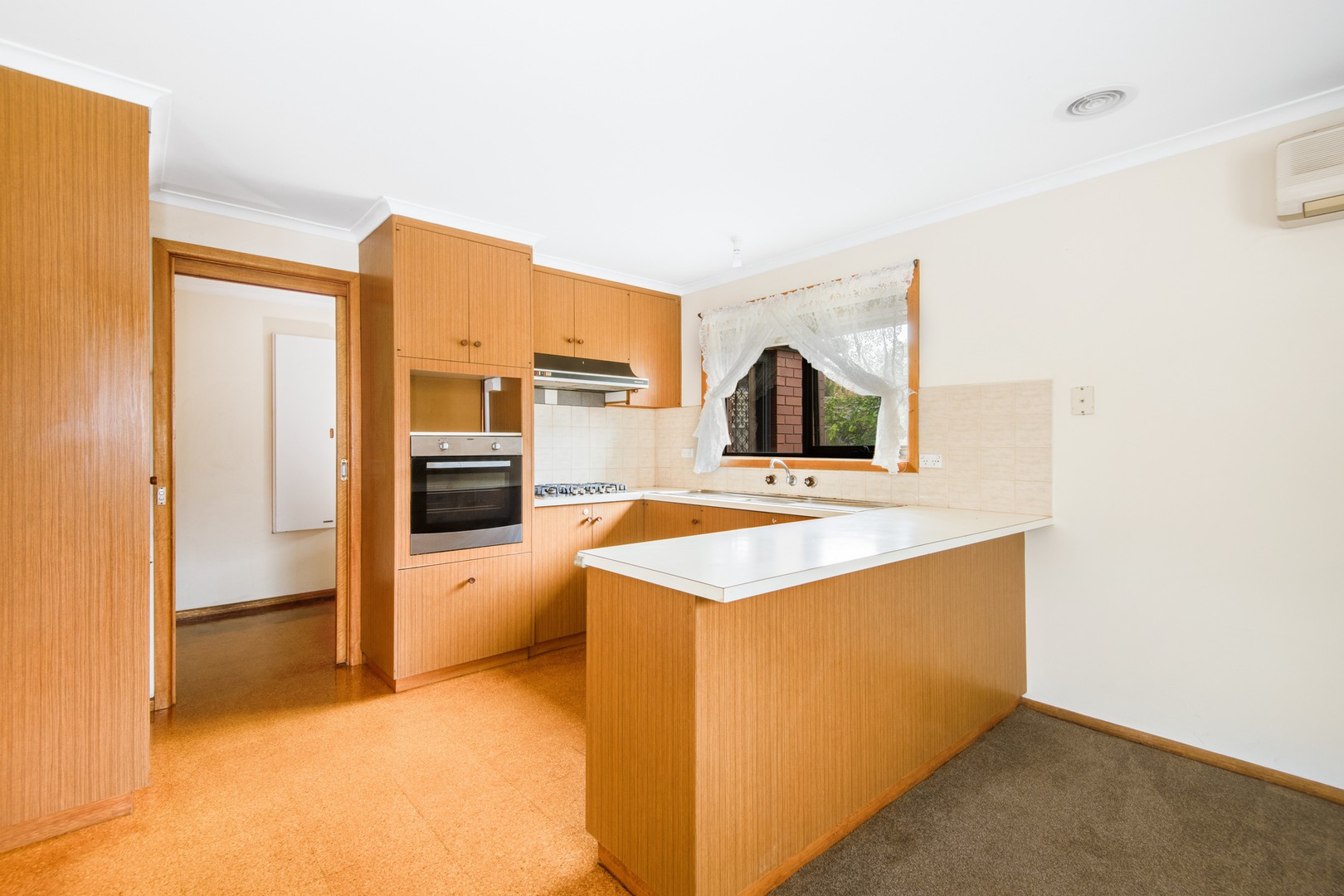 104 Sladen Street, Hamlyn Heights, VIC 3215, Hamlyn Heights - Thumbnail 2