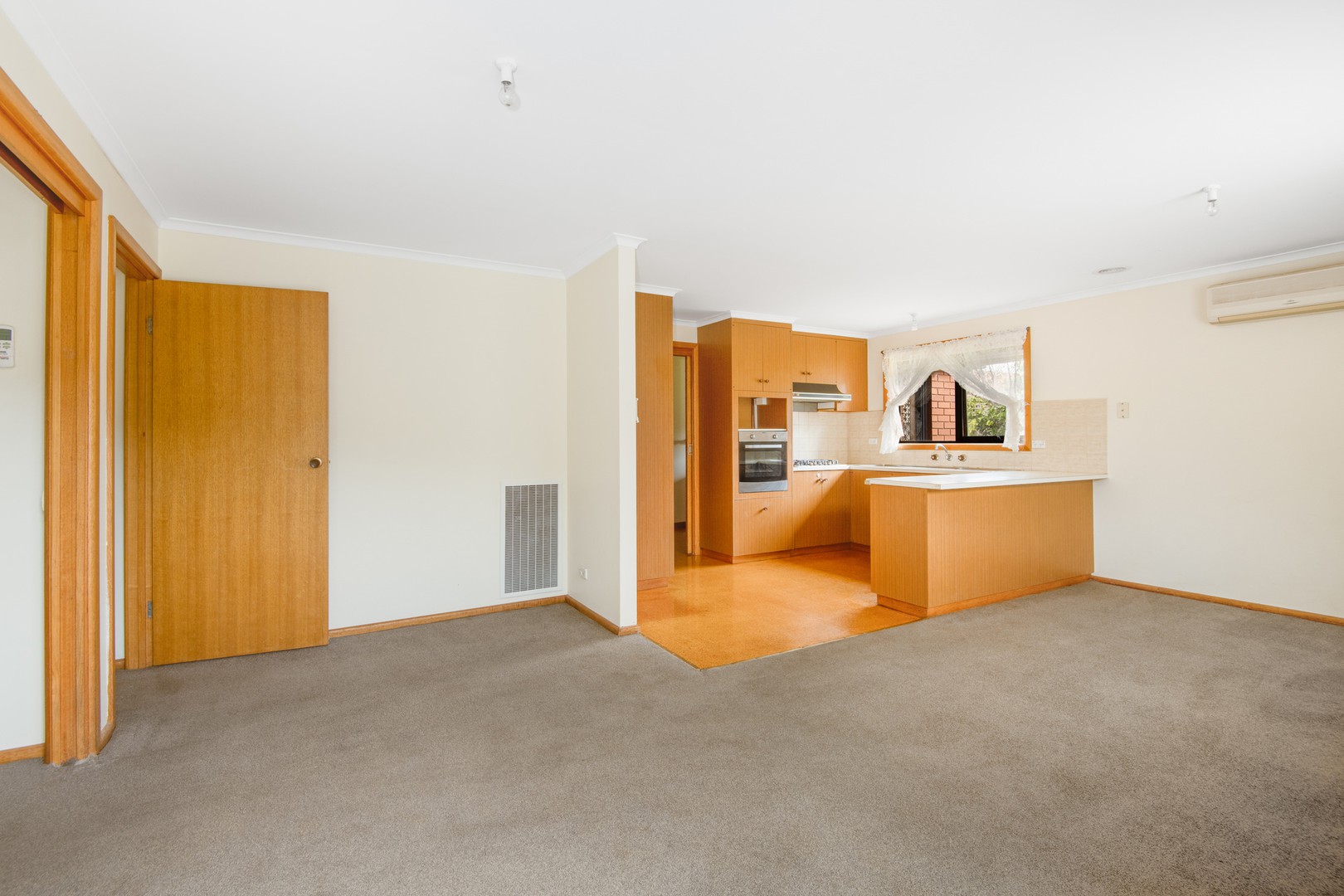 104 Sladen Street, Hamlyn Heights, VIC 3215, Hamlyn Heights - Thumbnail 3