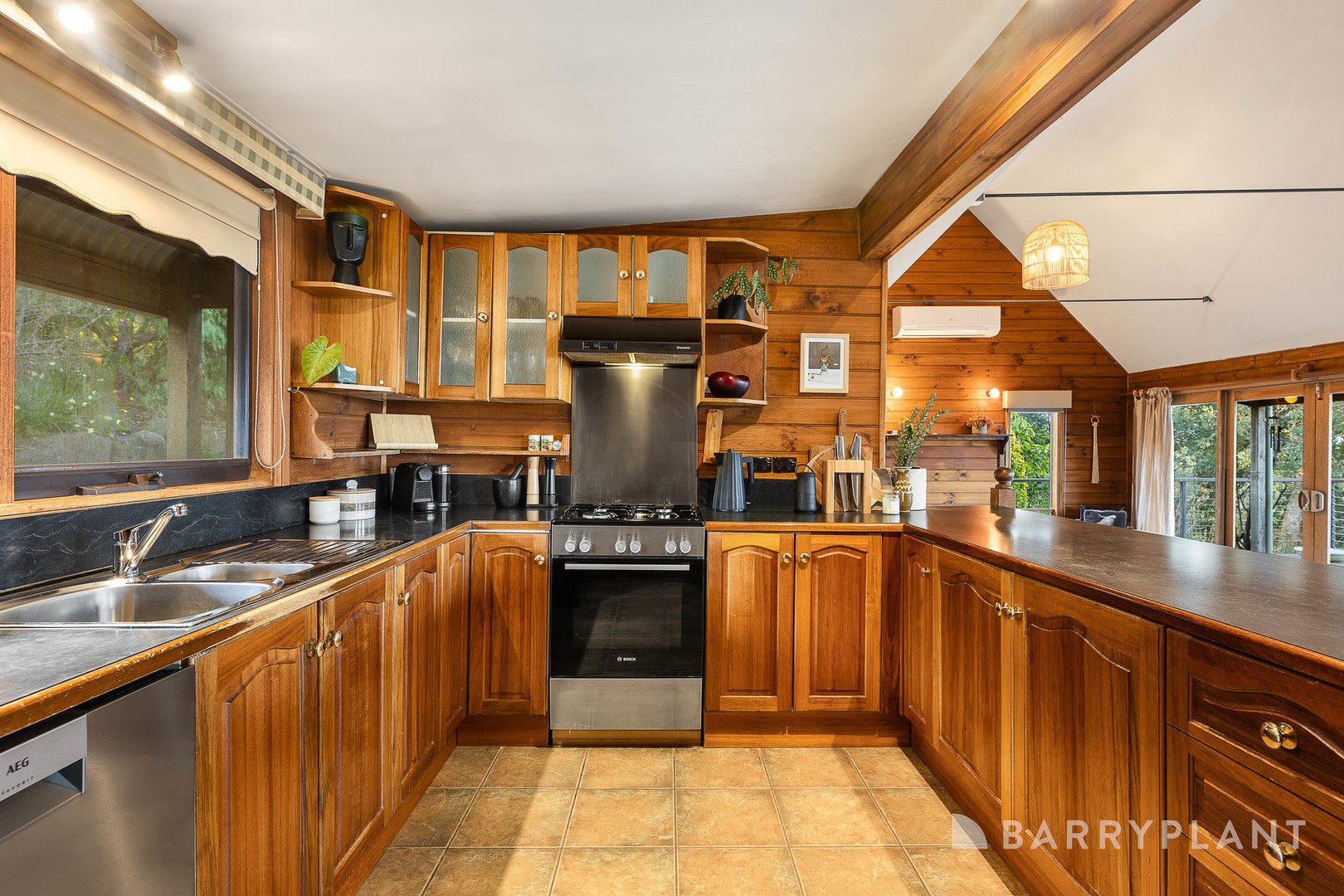 1048 Skyline Road, Yarra Glen, VIC 3775, Yarra Glen - Thumbnail 7