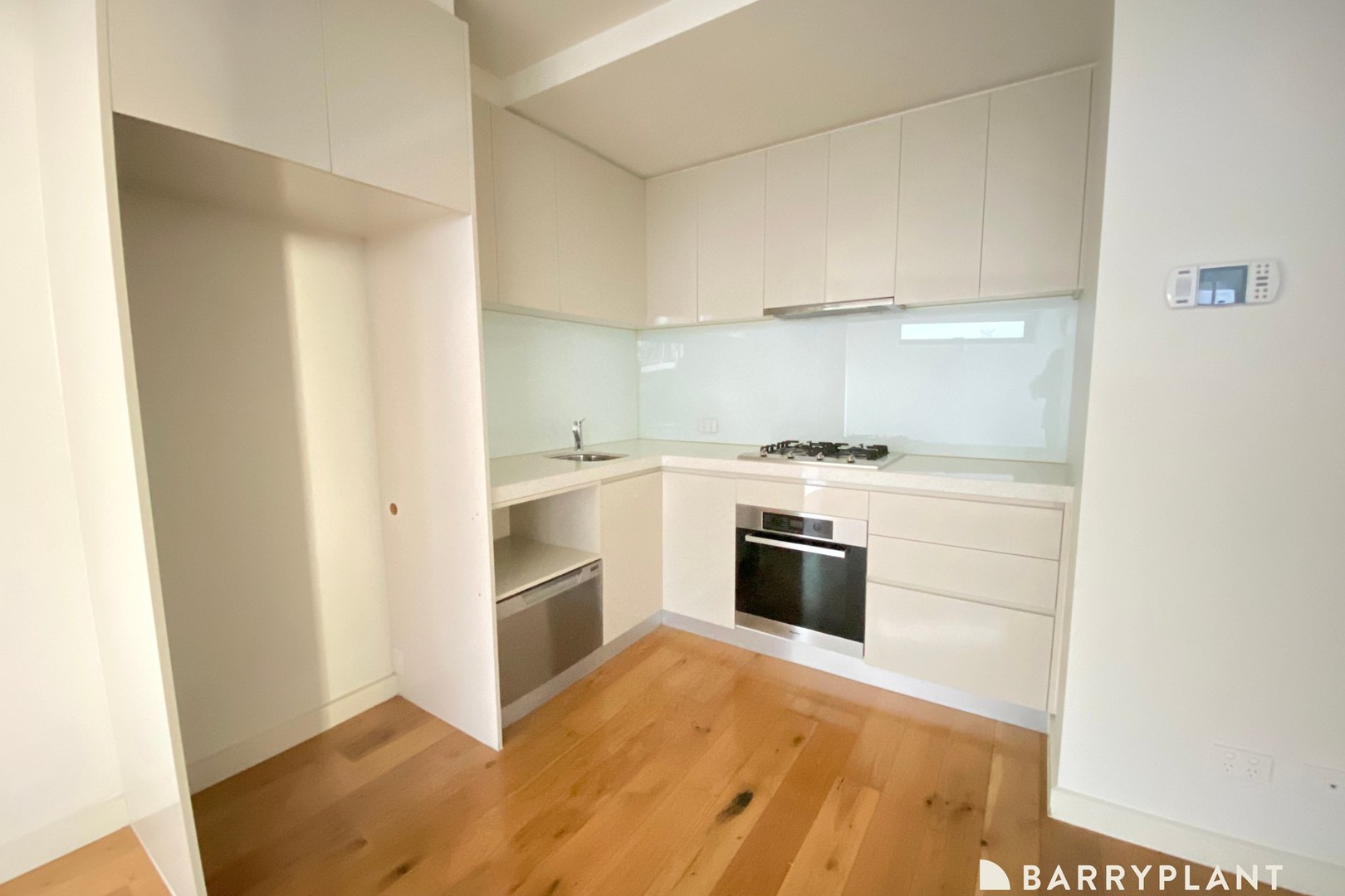 105/77 Nott Street, Port Melbourne, VIC 3207 - Thumbnail 1 - 26/10/2026