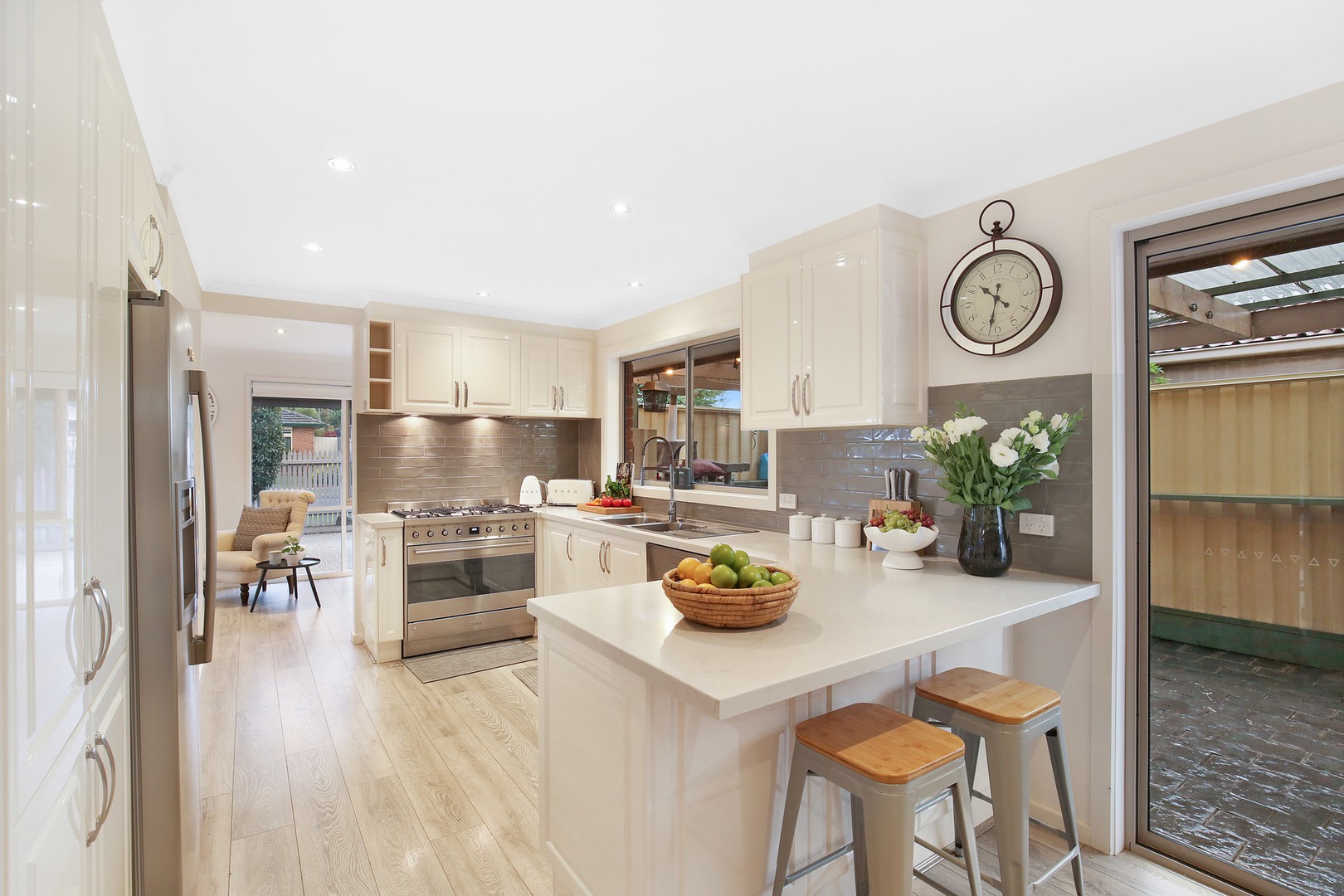 105 Centenary Drive, Mill Park, VIC 3082 - Thumbnail 2 - 10/12/2024