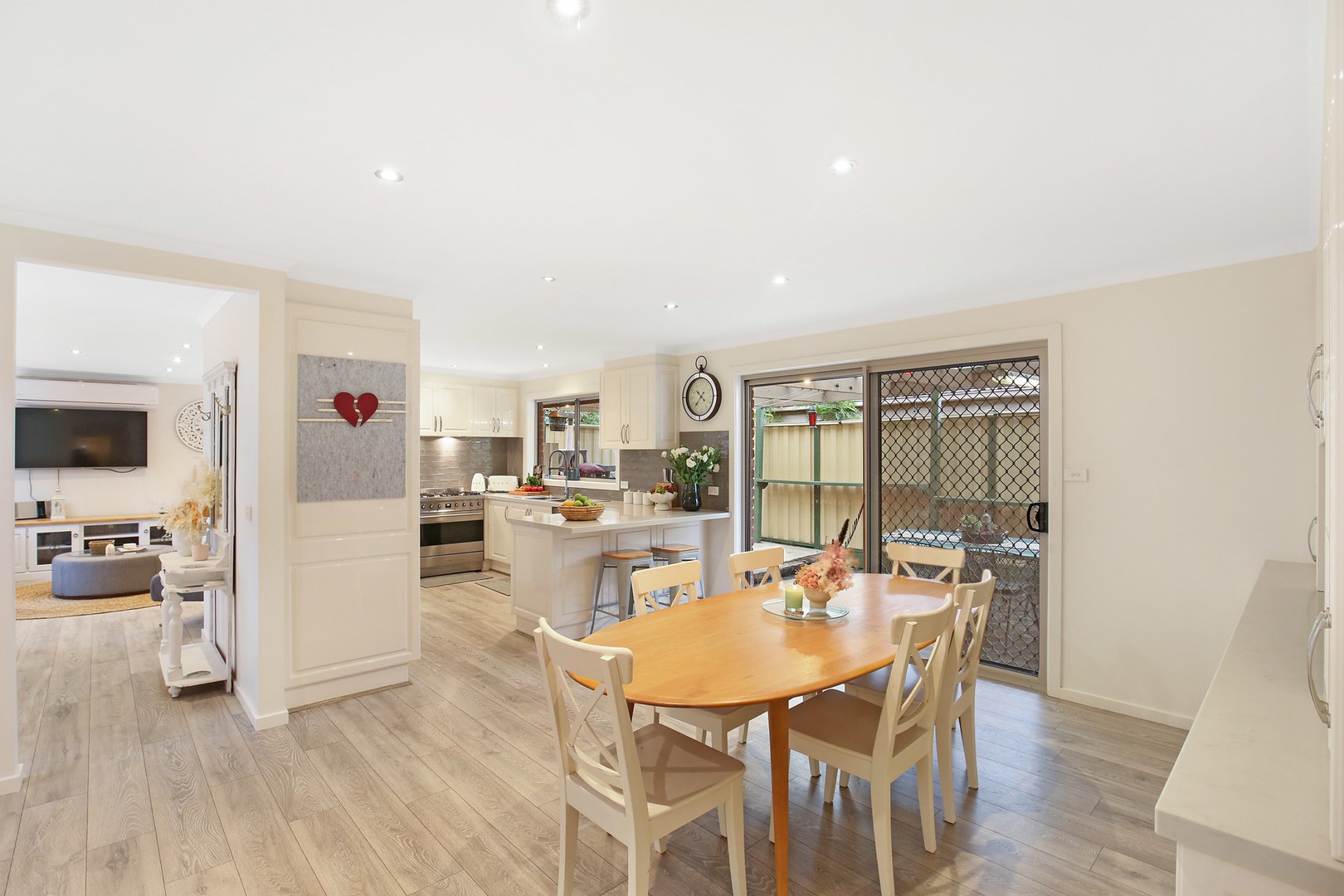 105 Centenary Drive, Mill Park, VIC 3082, Mill Park - Thumbnail 4