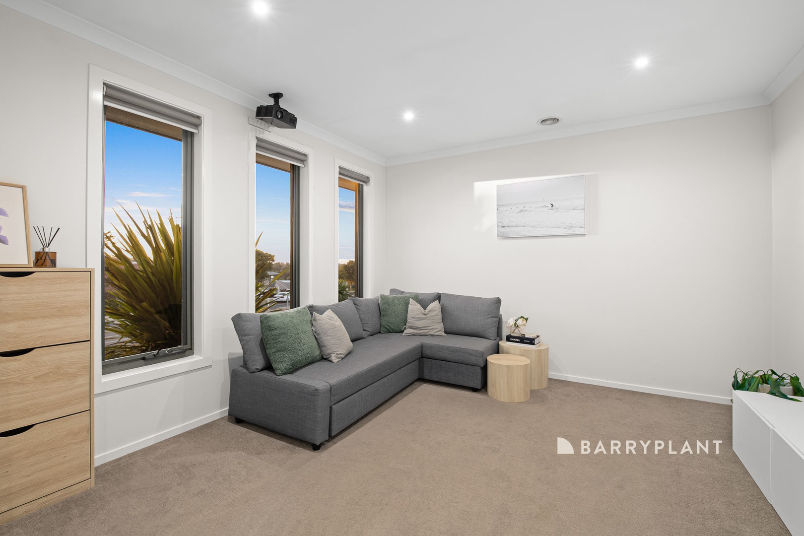 105 Jackson Drive, Drouin, VIC 3818, Drouin - Thumbnail 2