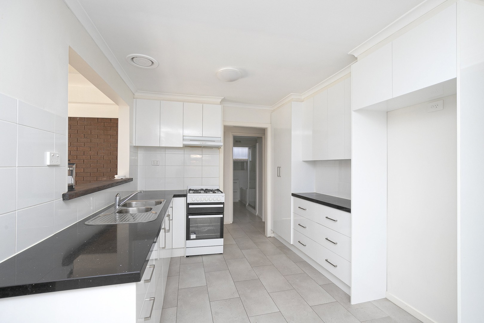 105 Kings RoadKings Park, VIC 3021  - Leased, Kings Park - Thumbnail 2