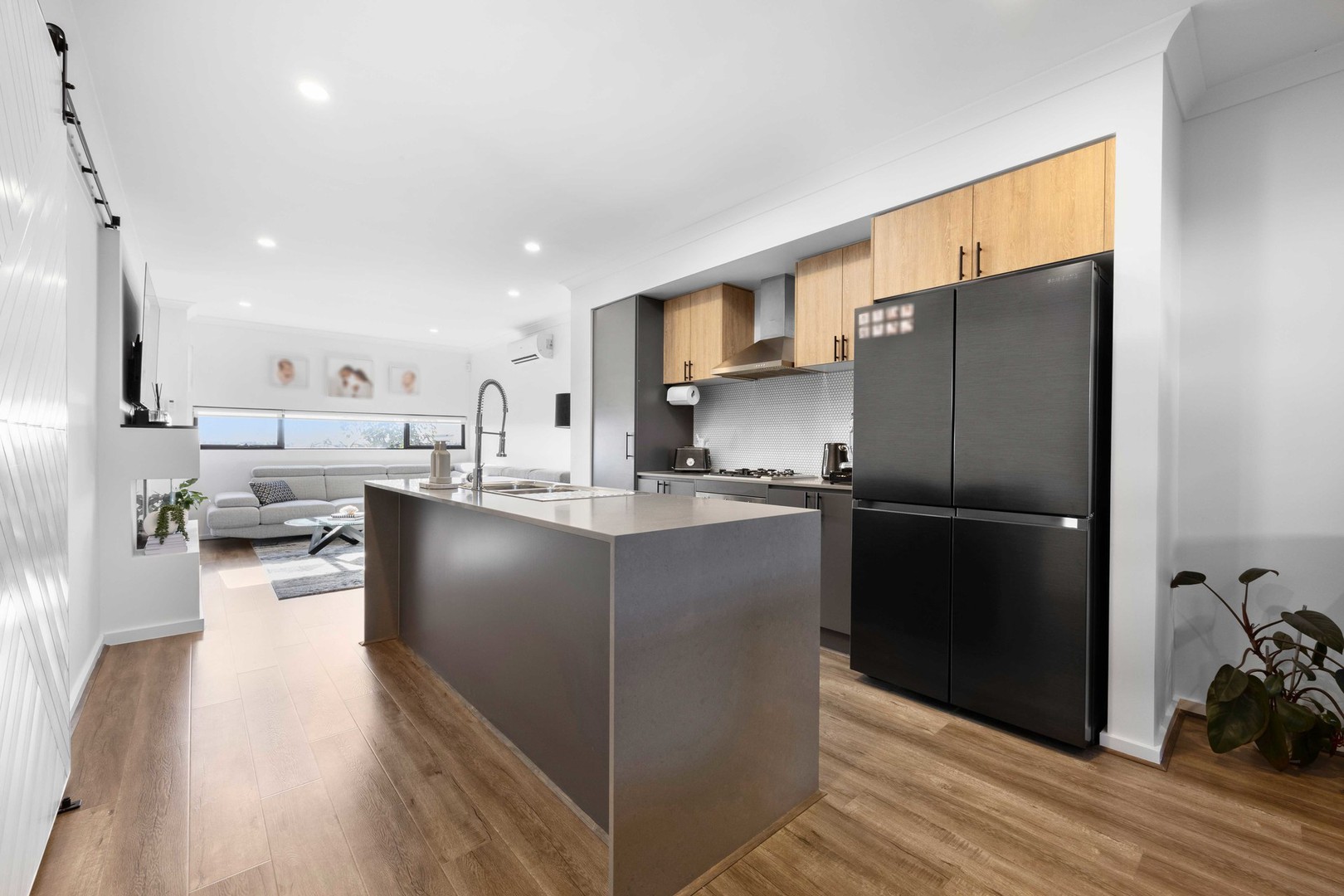 105 Vere Court, Deanside, VIC 3336 - Thumbnail 2 - 19/02/2025