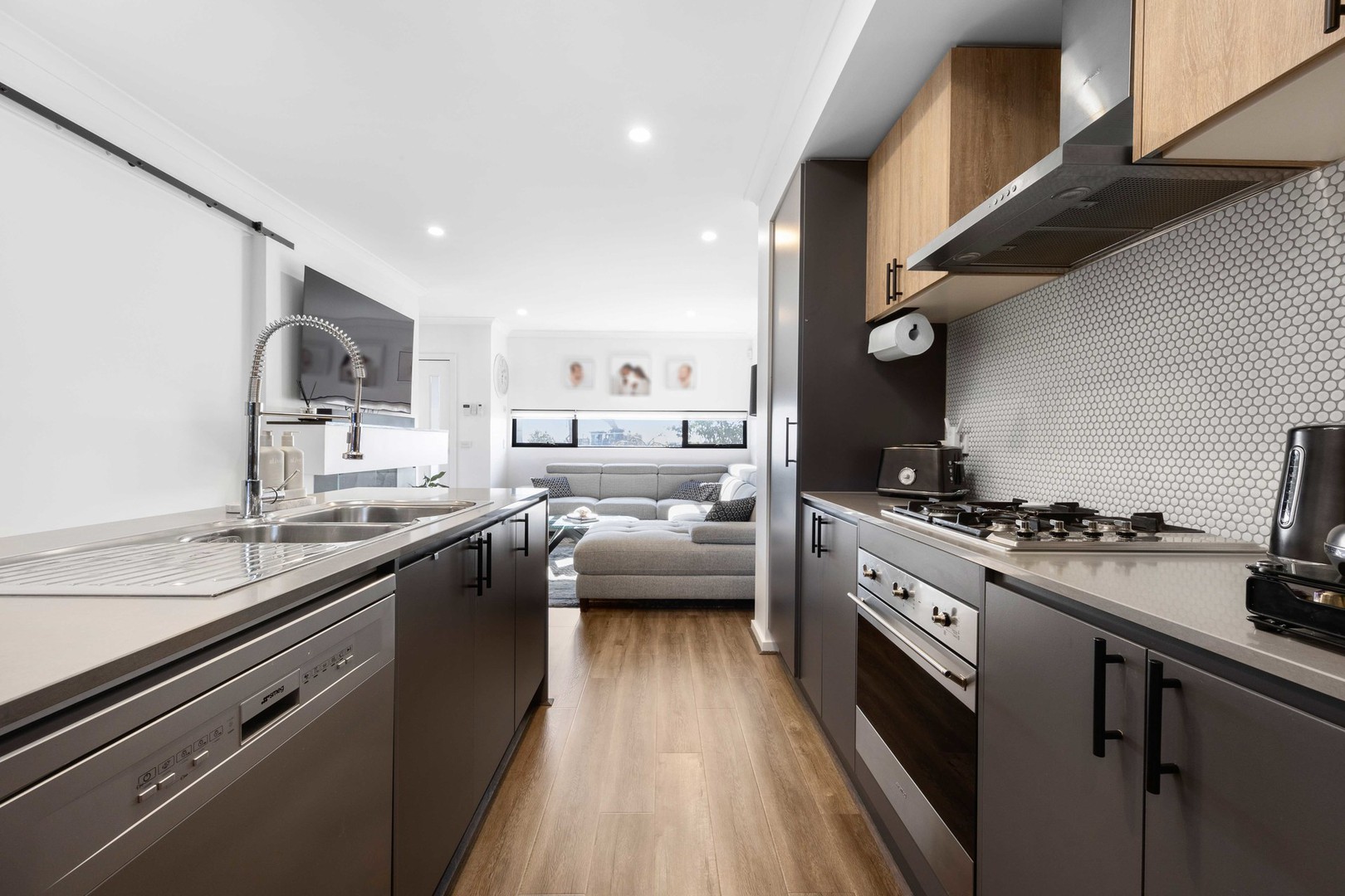 105 Vere Court, Deanside, VIC 3336, Deanside - Thumbnail 3