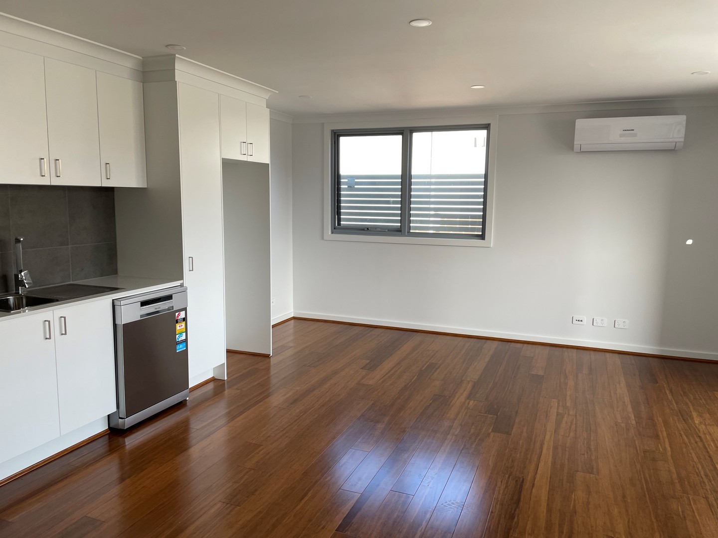 106/8 Tulip Crescent, Boronia, VIC 3155, Boronia - Thumbnail 2