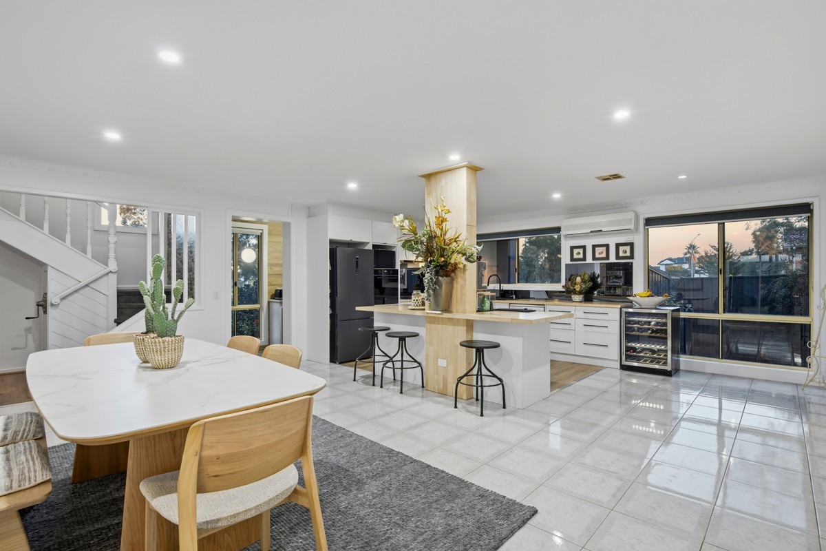 106 Australia Drive, Taylors Lakes, VIC 3038, Taylors Lakes - Thumbnail 3