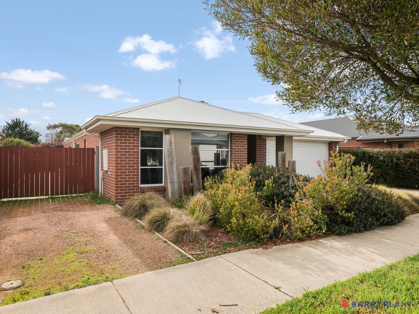 106 Grampian Boulevard, Cowes, VIC 3922 - Thumbnail 2 - 19/06/2026