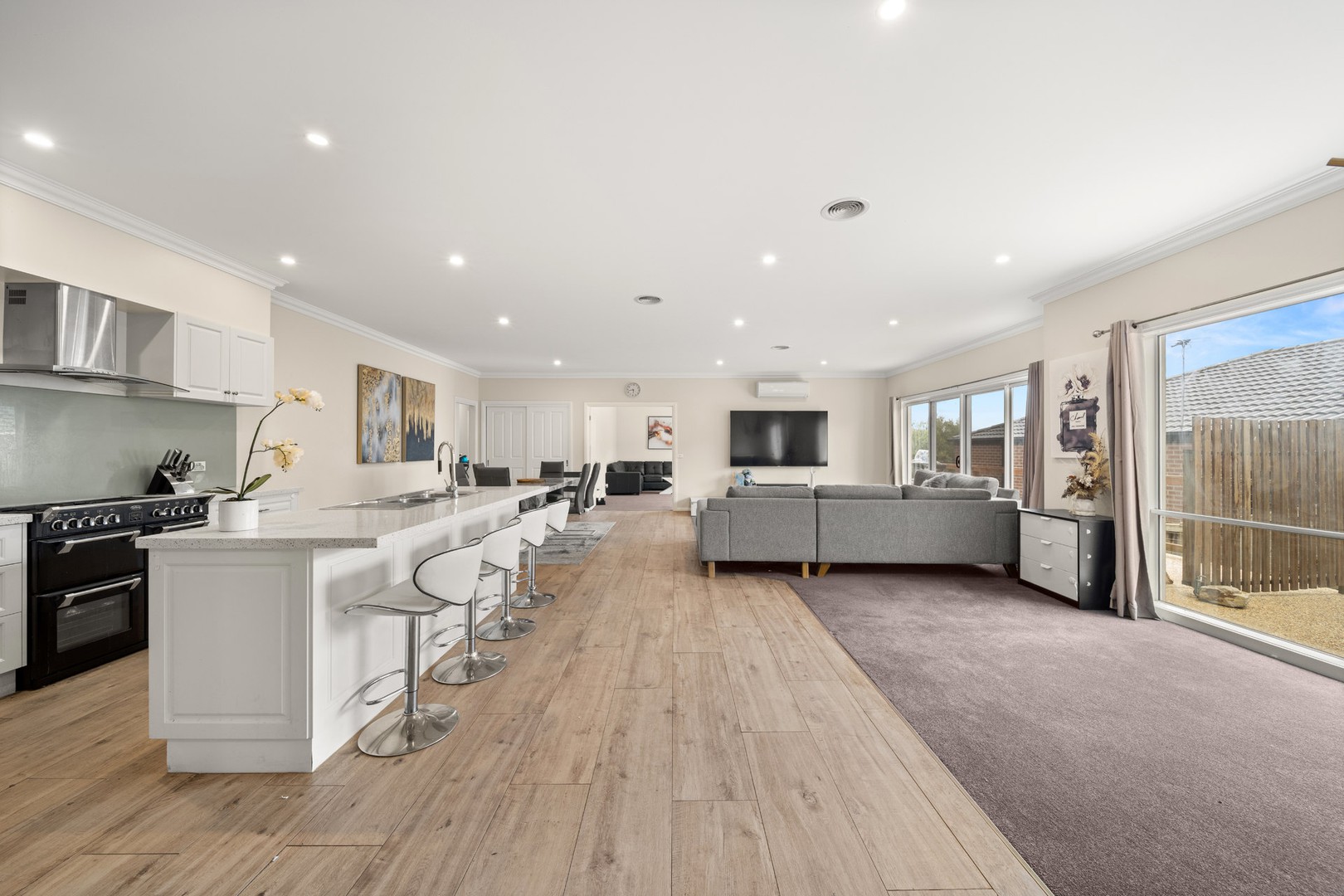 106 Jackson Drive, Drouin, VIC 3818, Drouin - Thumbnail 4
