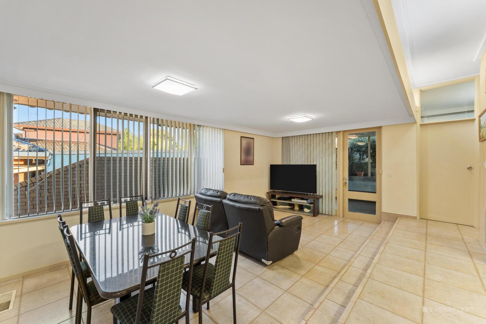 106 Warren Road, Viewbank, VIC 3084, Viewbank - Thumbnail 8